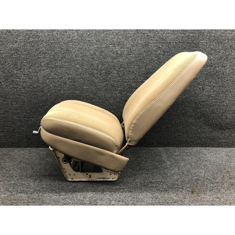 0514171-3 Cessna 172RG Infinite Adjust Pilot Seat Assembly (Rails: 11)