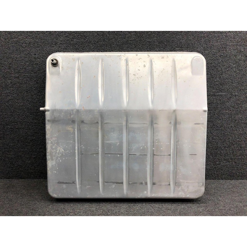 0592300-7 (Use: 0526007-4) Cessna 172C Fuel Tank Assembly RH (Standard Range)