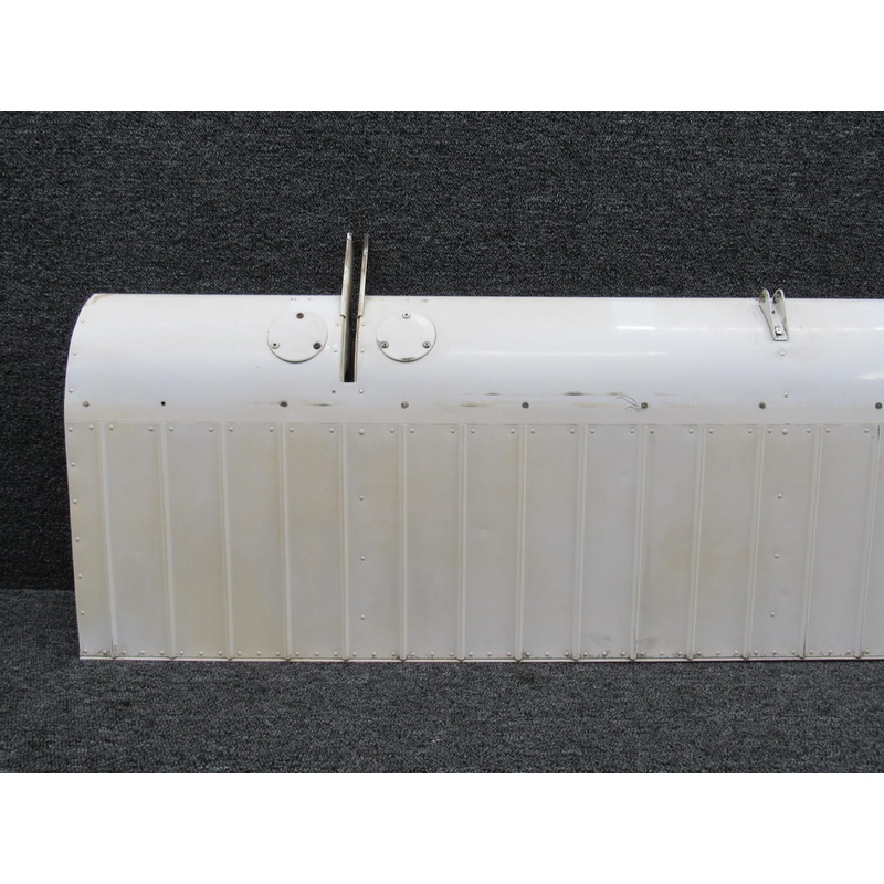 0523901-35  Cessna 172N Flap Assembly LH (Damage)