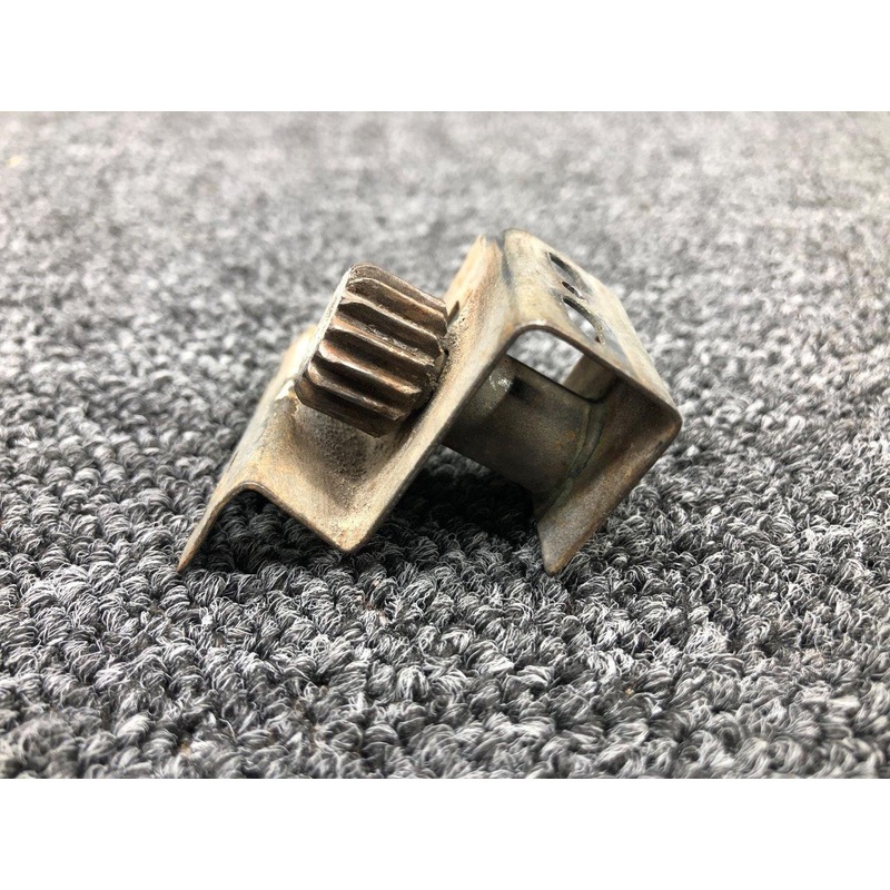 0511262-1 Cessna 172 Cabin Door Clutch Assembly LH