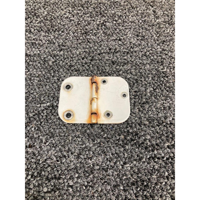 0511280-3 Cessna 172L Cabin Door Lower Hinge LH