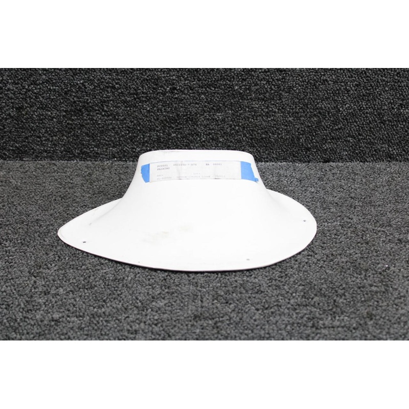 0522150-7-D70 Cessna Strut Fairing LH (NEW OLD STOCK) (SA)