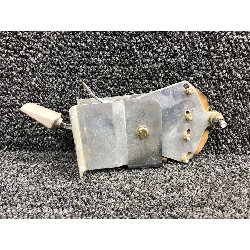 0560021-1, 0560022-8 Cessna R172K Flap Position Lever W/ Switches and Support