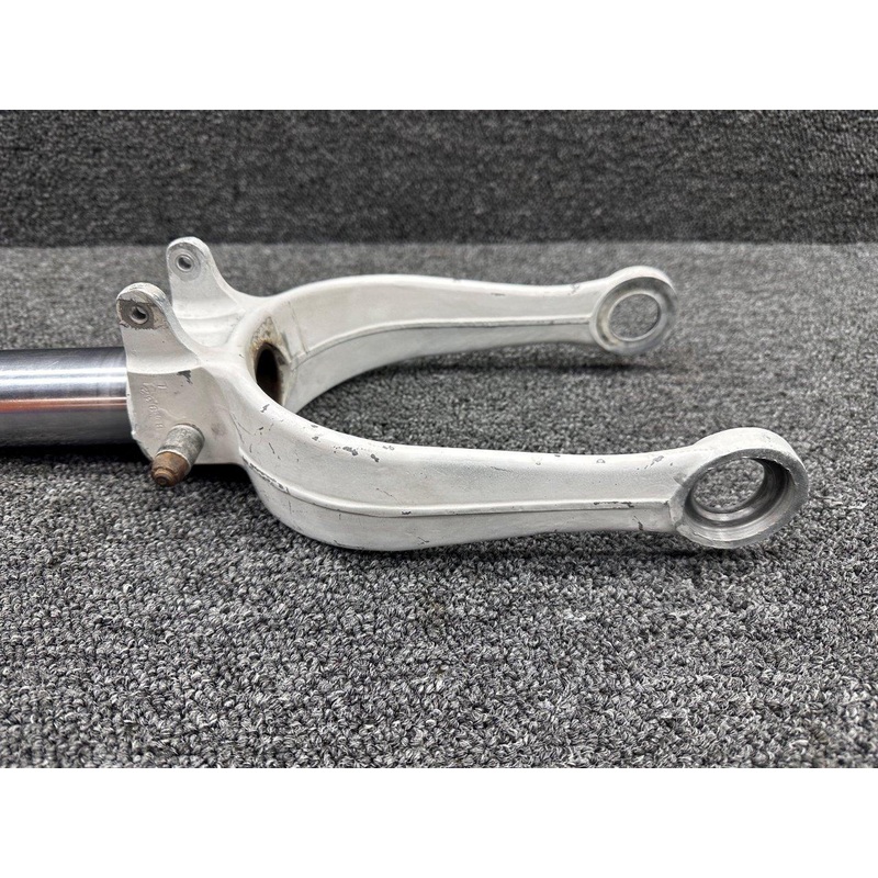 SK175-9 (Use: SK175-9D) Cessna 172N Nose Gear LWR Assembly