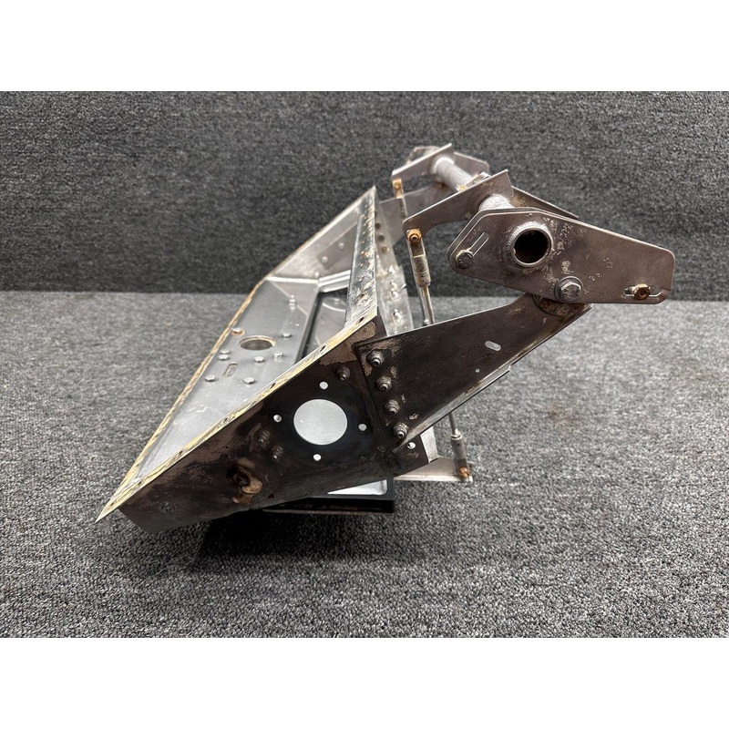TSLA20285 (Use: TSLA20288) Cessna A188B Gate Box Structure (Minus Agitator)