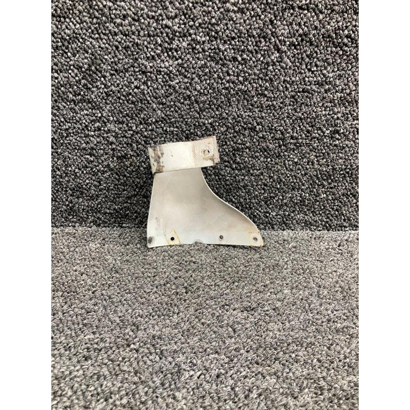 0541191-1 Cessna 172L Main Landing Gear Cover Plate LH