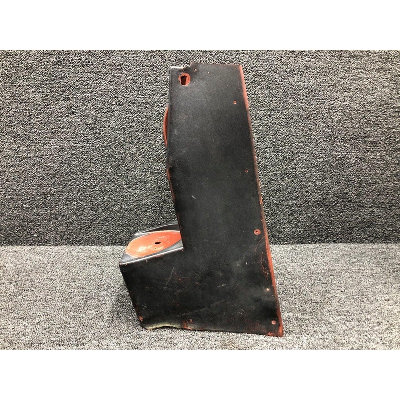 0500233-1 (USE: 0500233-4-532) Cessna 172F Control Console Cover Assembly
