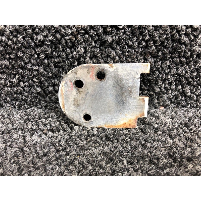 0511237-2 Cessna 172C Upper Aft Cabin Door Hinge RH