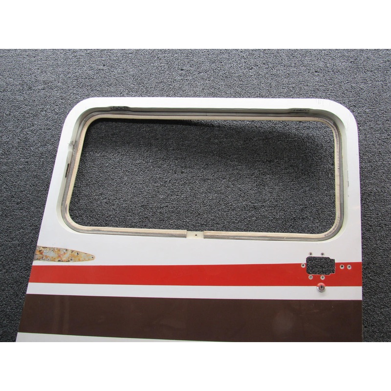 0511803-85 Cessna 172P Cabin Door Structure Assembly LH