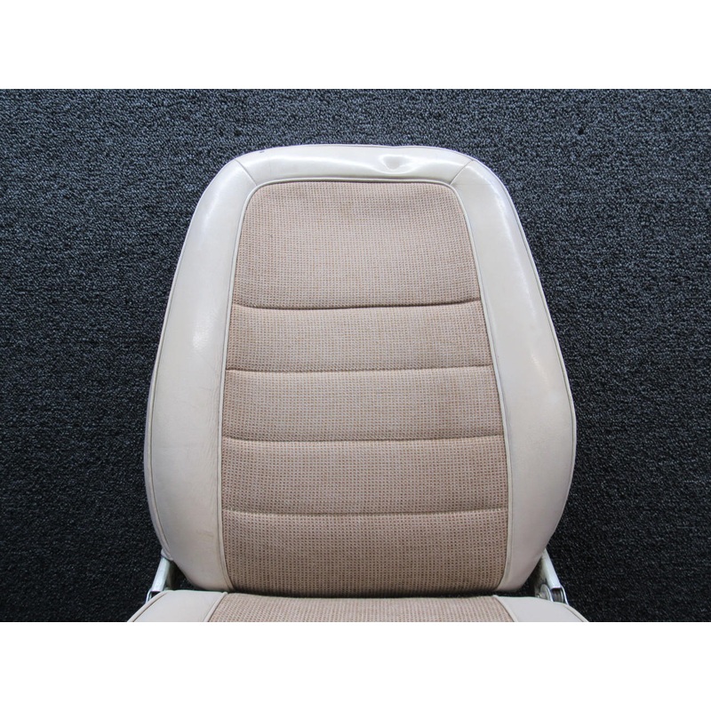 0514141-1 Cessna 172N Reclining Seat Assembly Co-Pilot (Rail Width: 11)