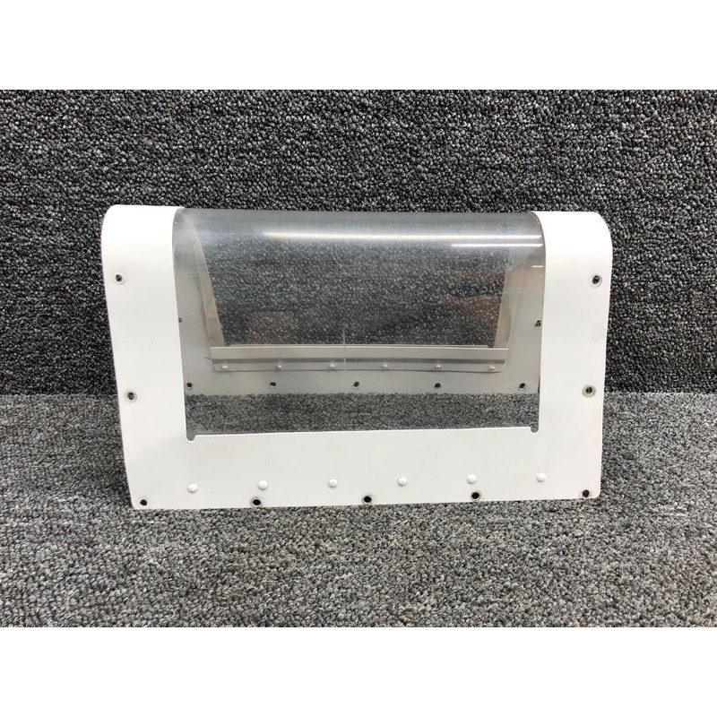 0522109-1 / 0522112-1 Cessna 172N Landing Light Lens & Retainer