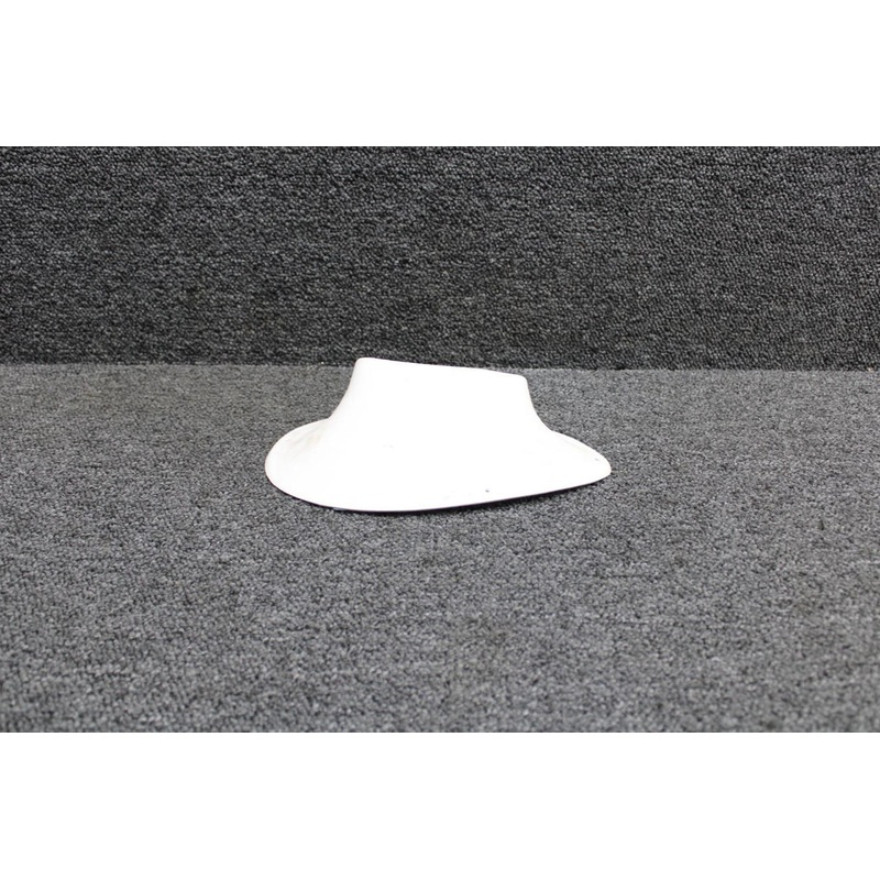0421002-3-D70 Cessna Strut Fairing (NEW OLD STOCK) (SA)