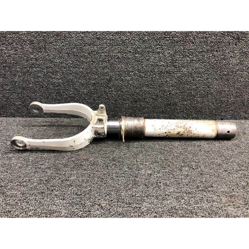 0543039-3 (Weu: 0543039-200) Cessna 172C Nose Gear Shock Strut Assembly