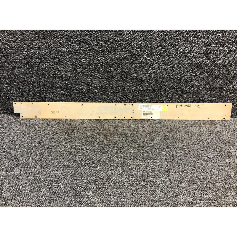 0511240-2 Cessna 172K Outboard Seat Rail LH