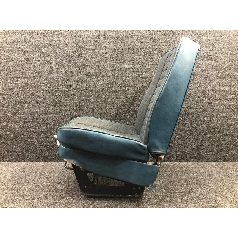 0514182-15 Cessna 172RG Infinite Adjust Pilot Seat Assembly (Rails: 11)