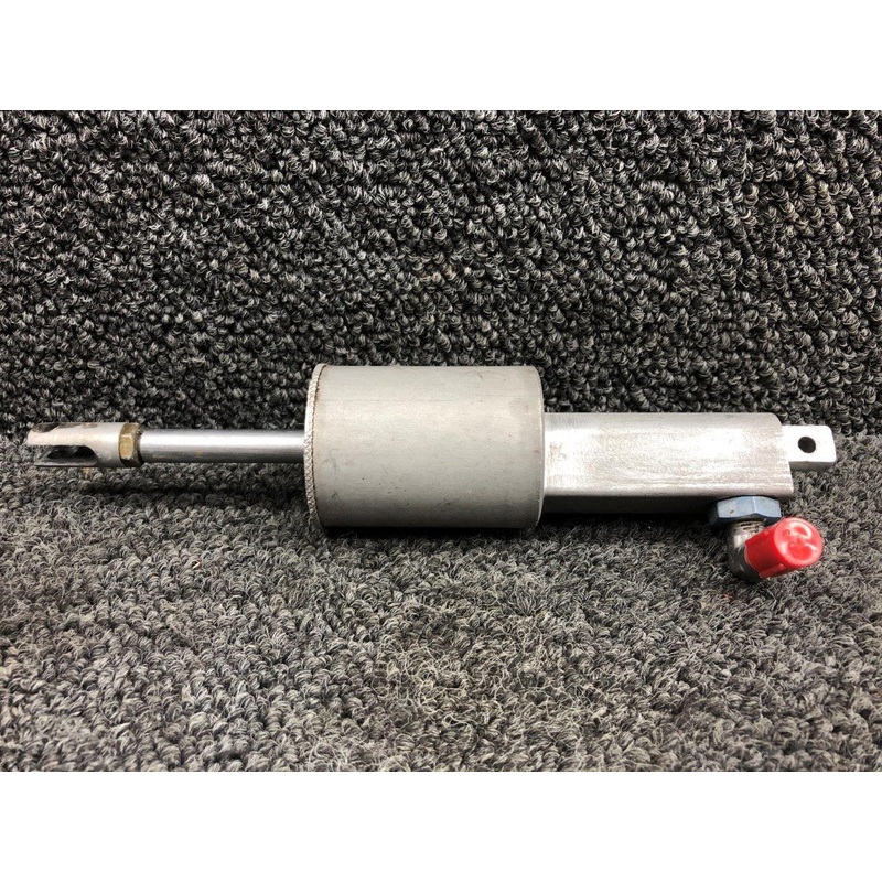 0541138-22 (Use: 9882010-1) Cessna 172K Master Brake Cylinder Assembly LH or RH