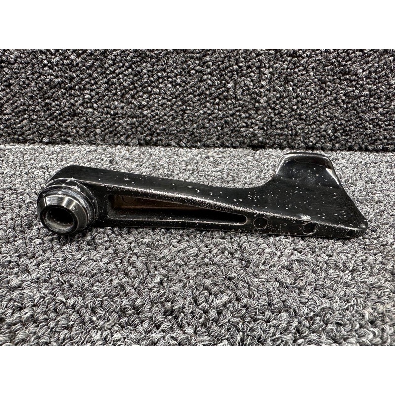 0515082-1 (Alt: CJ1043-1) Cessna 182S Cabin Door Handle LH