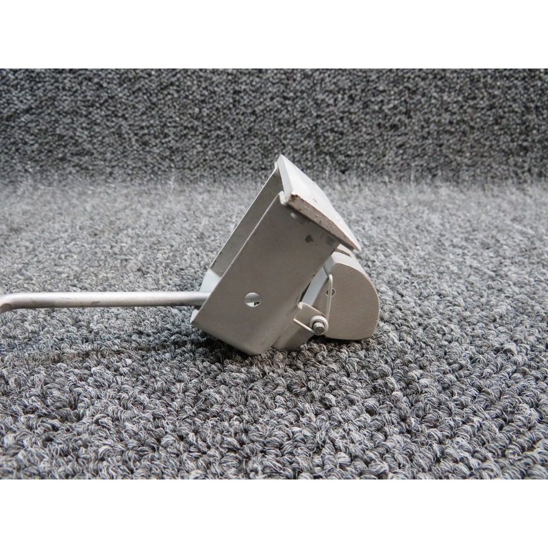 0311285 Cessna 195 Cabin Door Latch Assembly