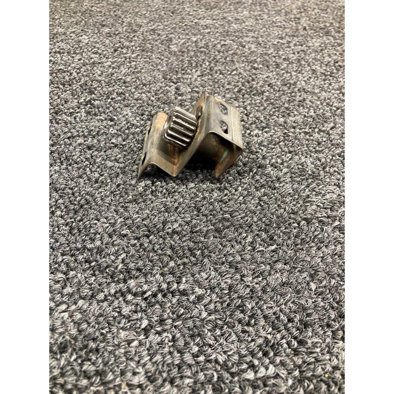 0511262-1 Cessna 172L Rotary Door Clutch Assembly LH
