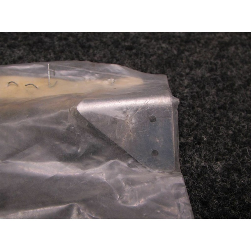 0450163-1 Cessna Support Assembly (NEW OLD STOCK) (SA)