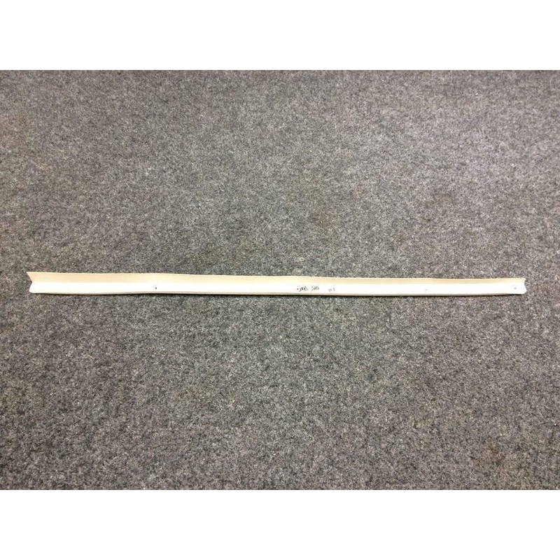 0515024-21 Cessna 172S Trim Door Upper LH