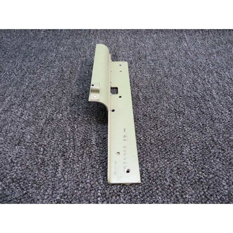0515083-12 Cessna 172 Cabin Door Bracket RH
