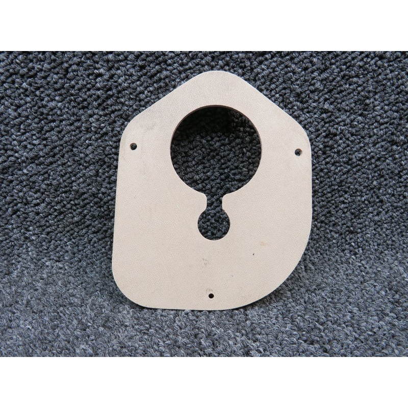0523113-6 Cessna 172S Plate Assembly RH
