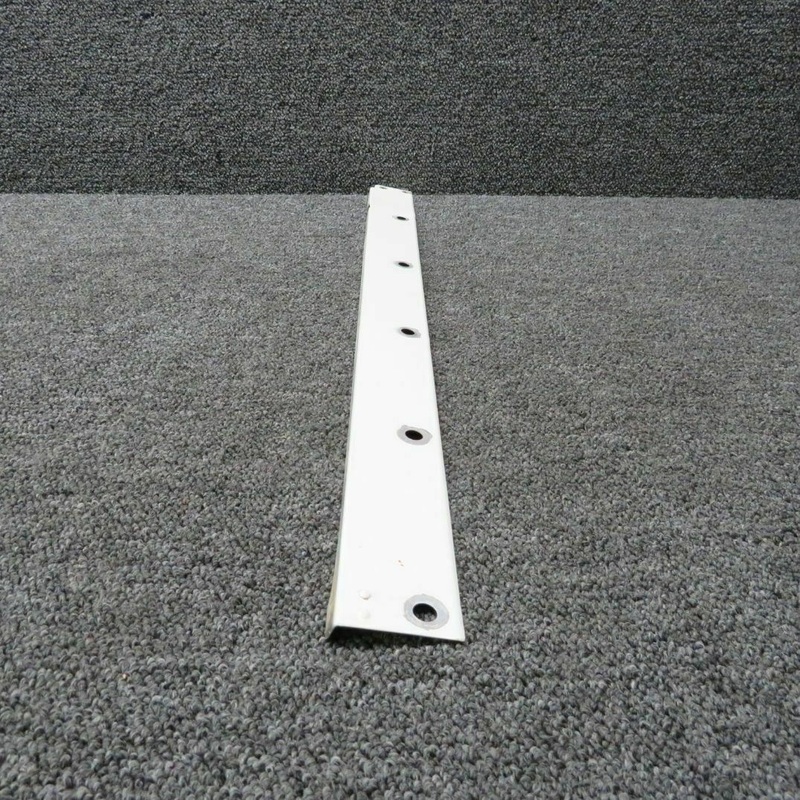 0426003-19 Cessna 150F Fairing Wing RH Aft
