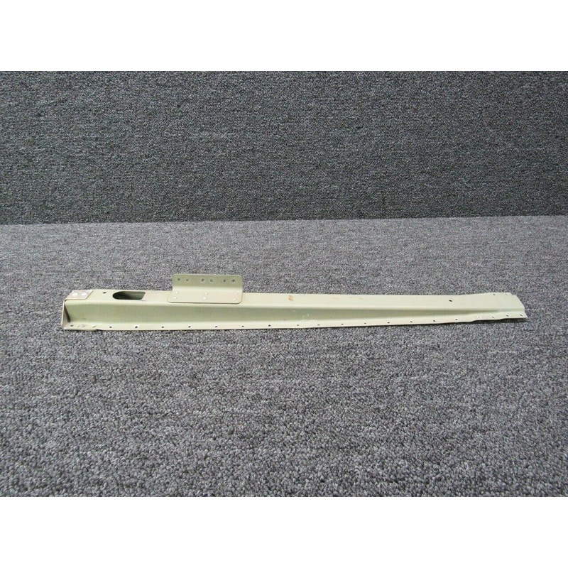 0513511-26 Cessna 172R Engine Mount Stringer Assy Upper RH (DA)