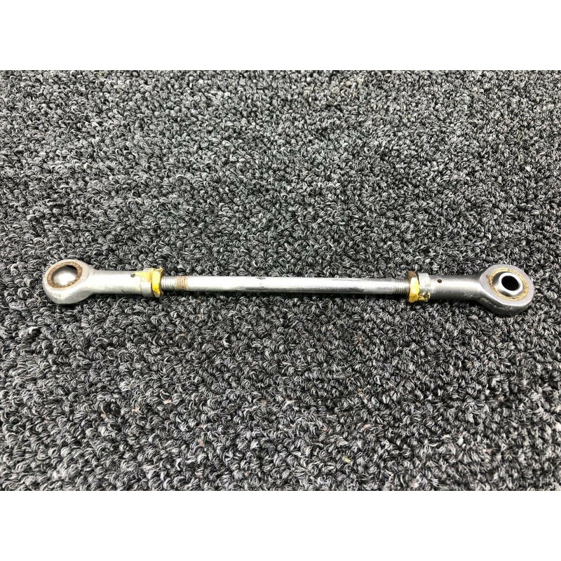 NAS354-4-520 Cessna T210M Rod Main Gear Fwd Door