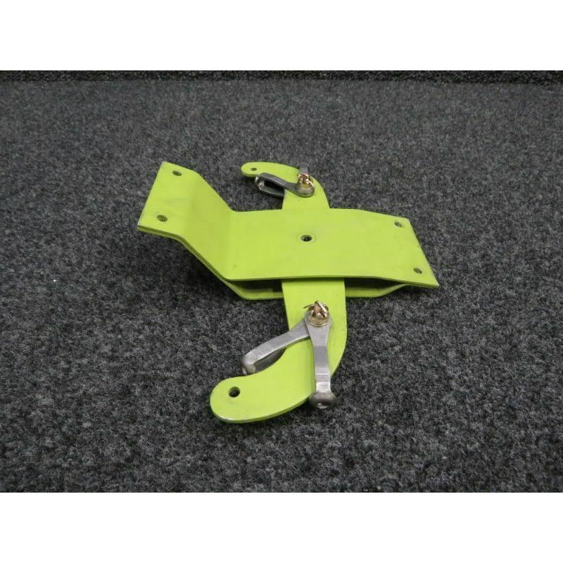0341102-4 (USE: 0341102-33) Cessna 195 Bellcrank Assembly Water Rudder Control