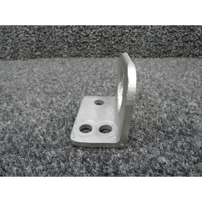 0341146 Cessna 195 Towing Lug