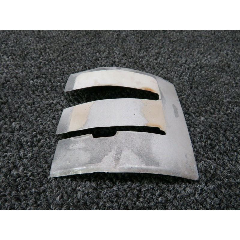 0541226-1 Cessna 172N Cover Step Bracket