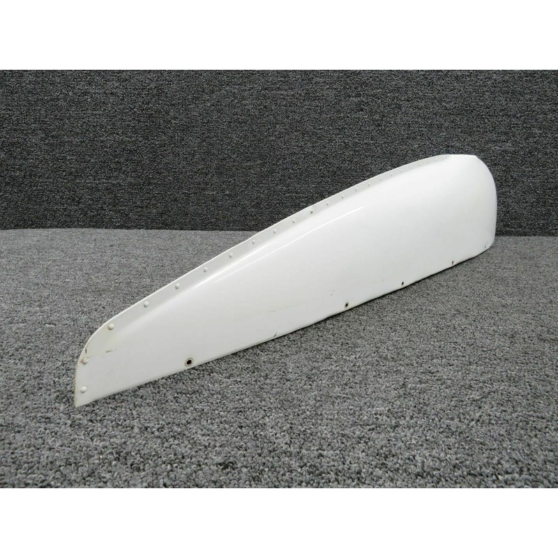 0523700 Cessna 172 182 Tip Assy Wing (Minor Dents)