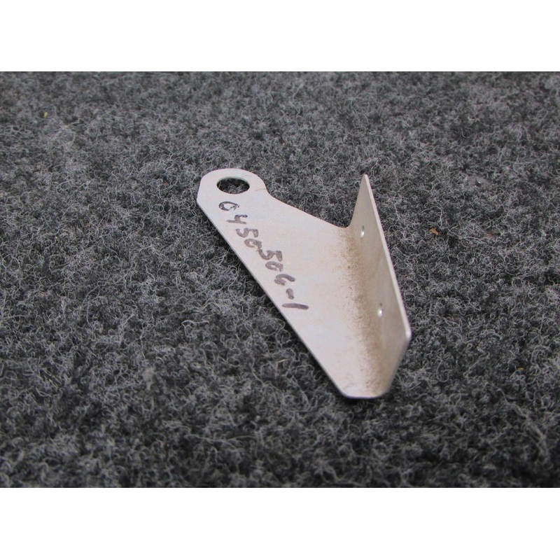 0450506-1 Cessna Bracket Assembly (NEW OLD STOCK) (SA)