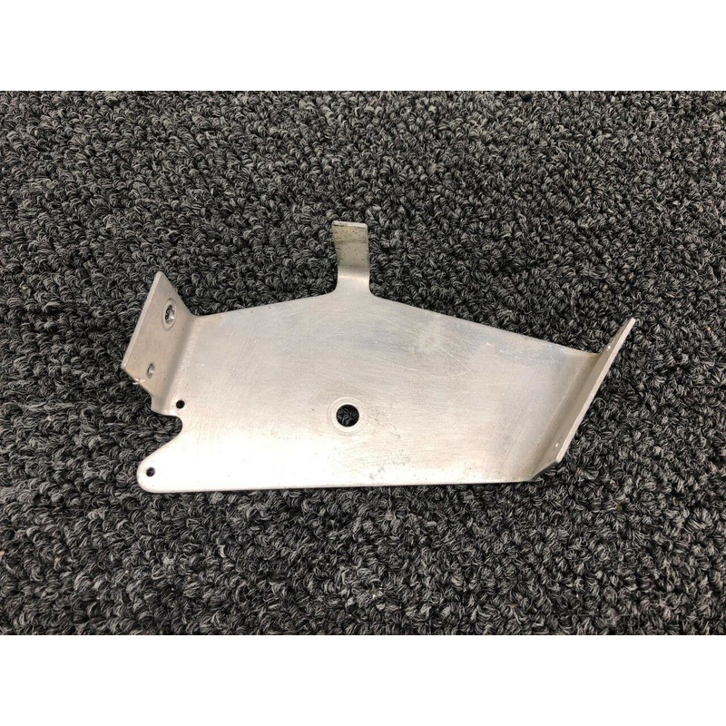 0512139-3 Cessna 180J RH Upper Bracket Aileron Pulley