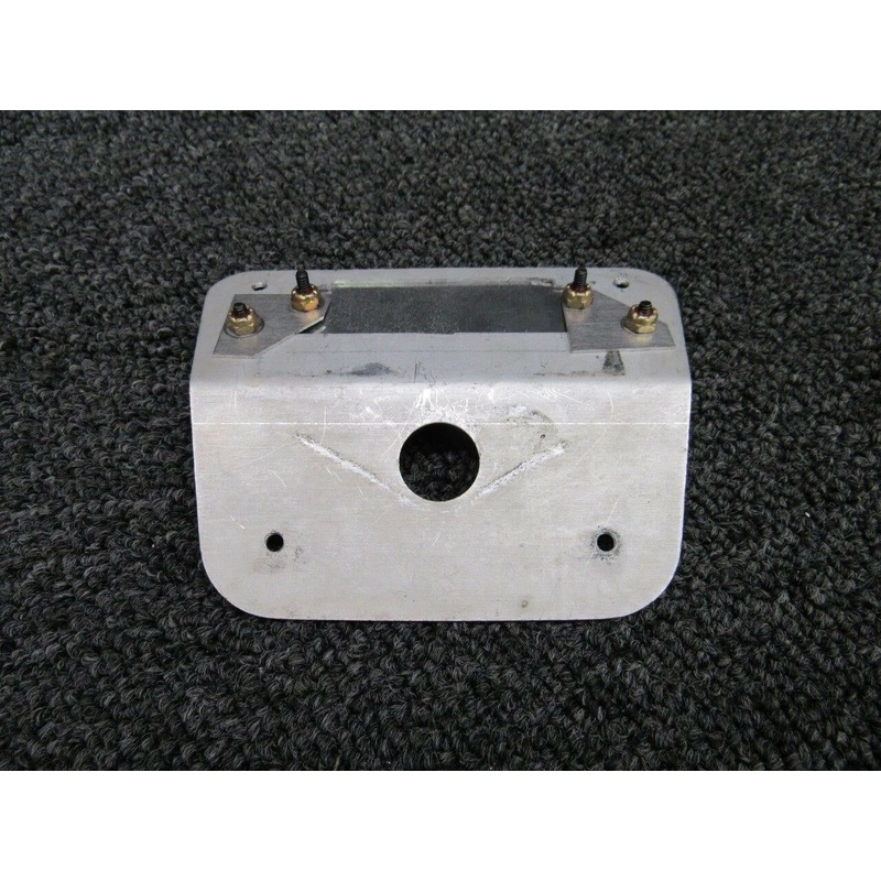 0705048-11 Cessna T210N Placard Fuel Selector (S18)