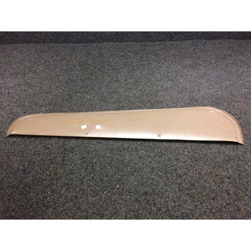 0519046-3 Cessna 172S Panel LH Door Accent