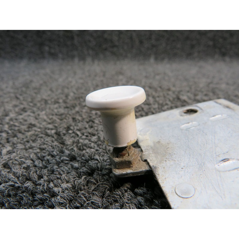 0411590-1 Cessna 172 Cabin Door Thumb Latch Assembly (White)