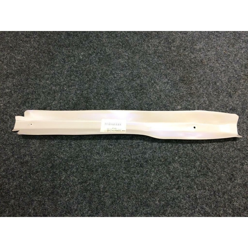 0500210-192 Cessna 172S Center Post Cover