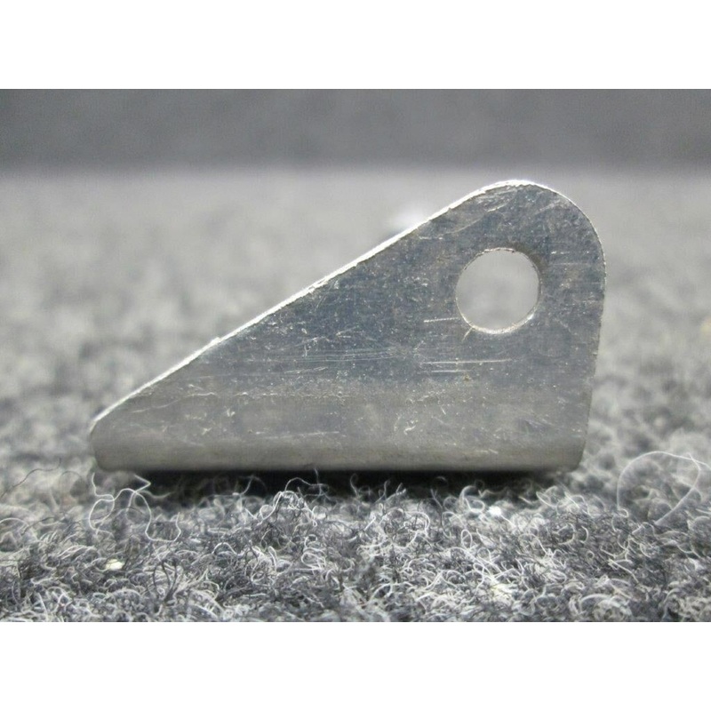 0411595 Cessna Bracket (NEW OLD STOCK)