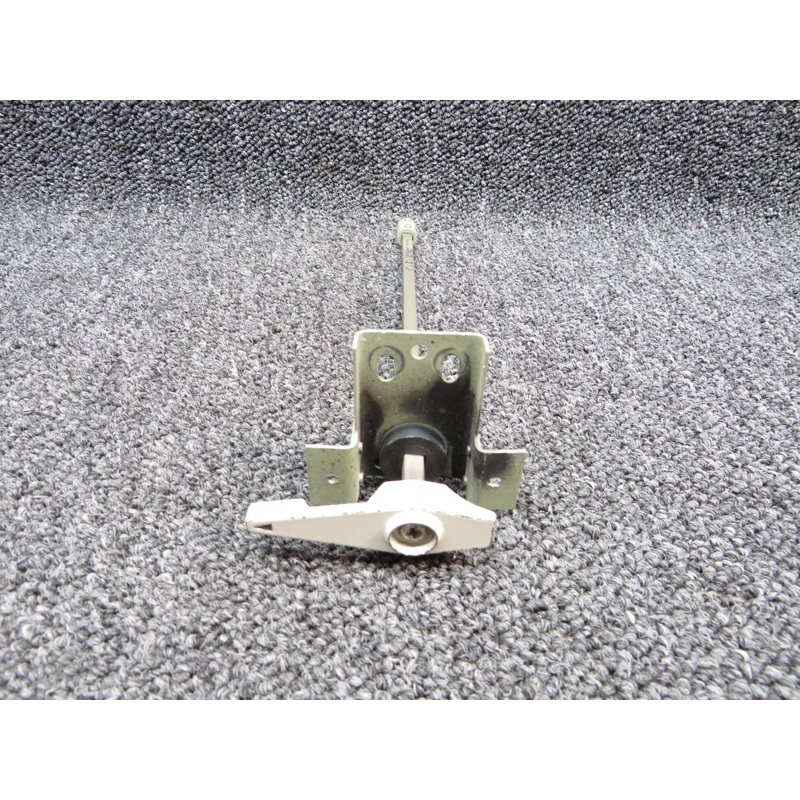 0516024-9 Cessna 172S Fuel Selector Shaft Assembly with Handle and Fitting