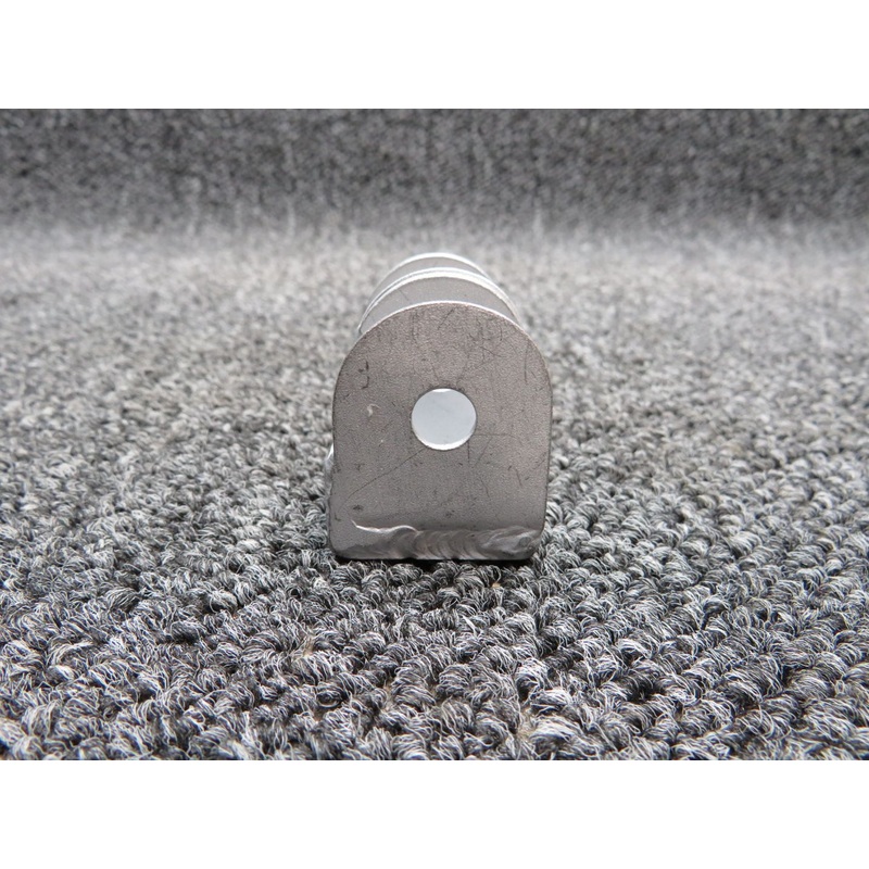 0414045-1 Cessna Bracket (NEW OLD STOCK)