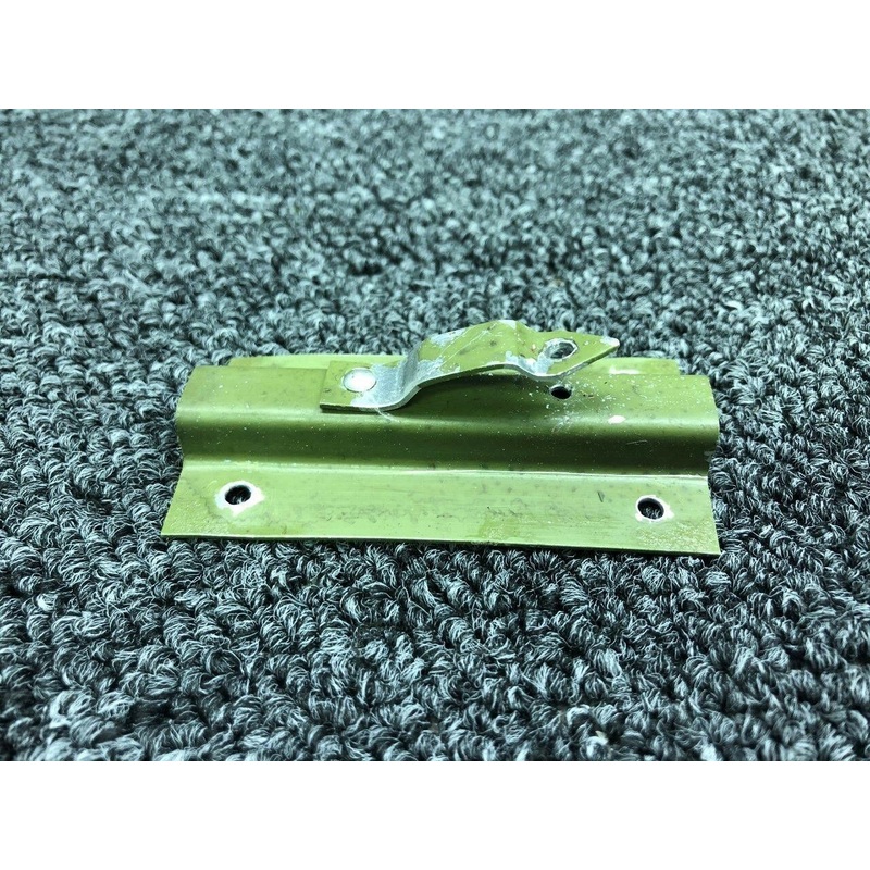 0512000-66 Cessna 180J Bracket Assy