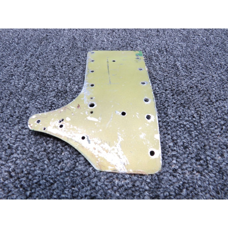 0513006-26 Cessna 180J RH Retainer Headliner