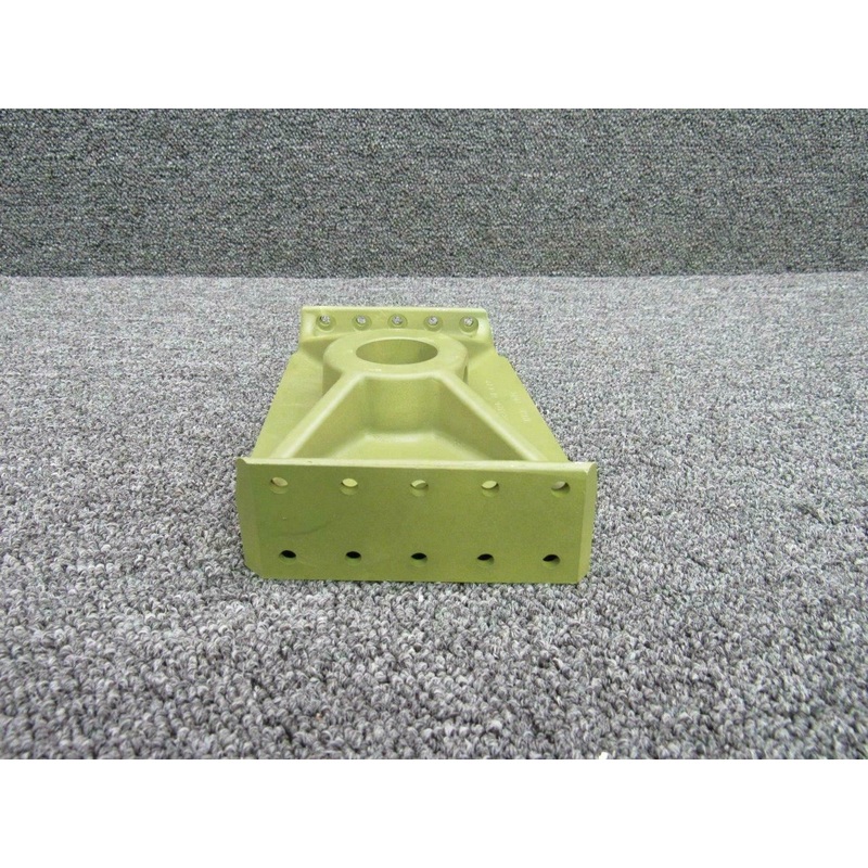 0541195-5 Cessna 172 Landing Gear Support Inbd LH (ZINC)  (DP)