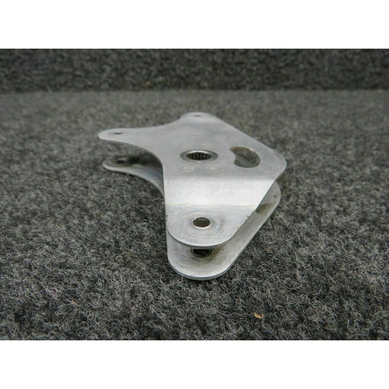 0422162 Cessna 170 Bellcrank Assembly Aileron LH