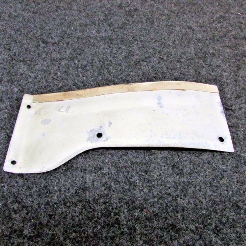 0520008-0 (USE: 0520008) Cessna 172R L/H Wing Fairing Lower