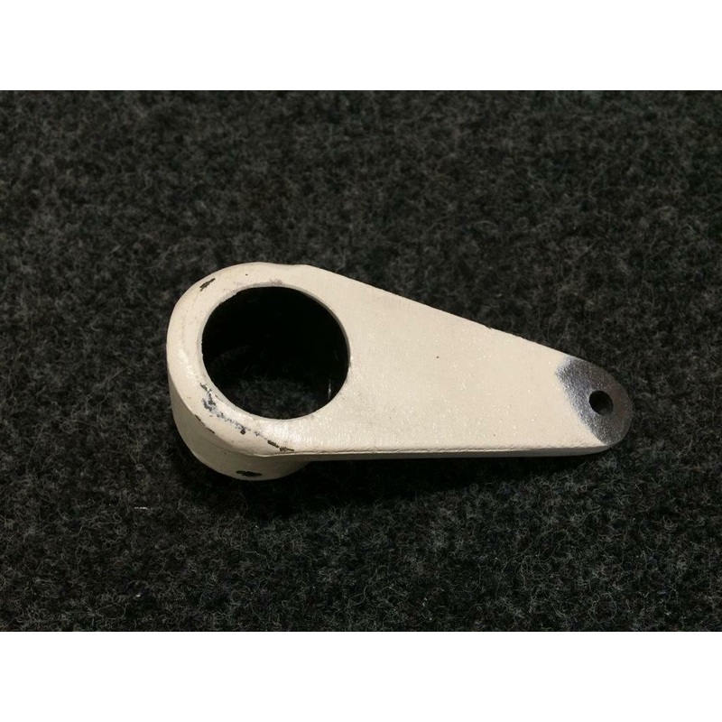 0700633-2 Cessna 182 Bellcrank Seat