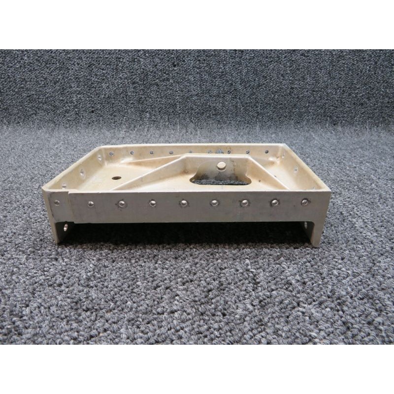 0541122-2 Cessna Main Landing Gear Support Inboard RH